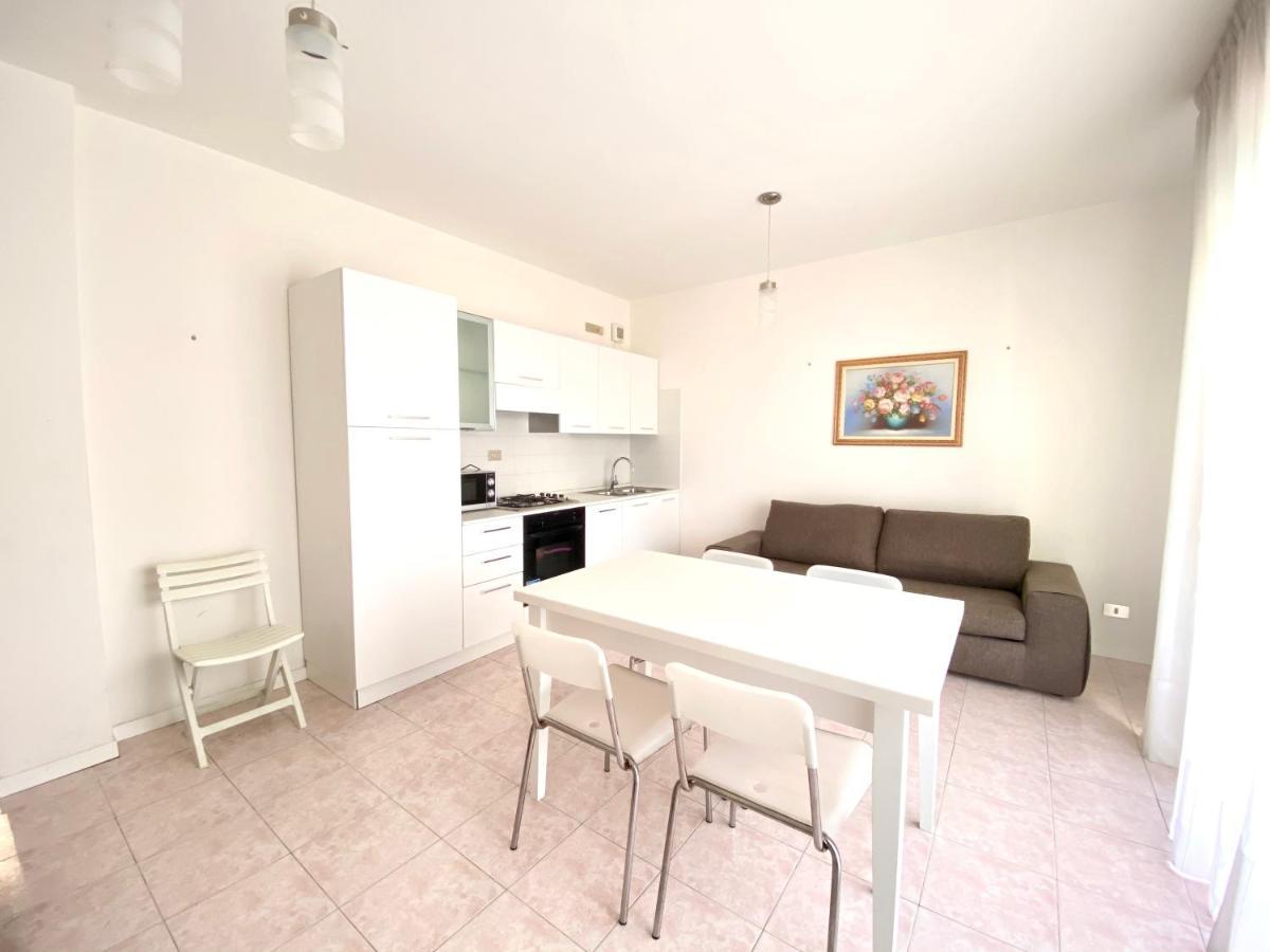 Residence Cristoforo Colombo - Carraro Immobiliare - Family Apartments Caorle Exterior foto
